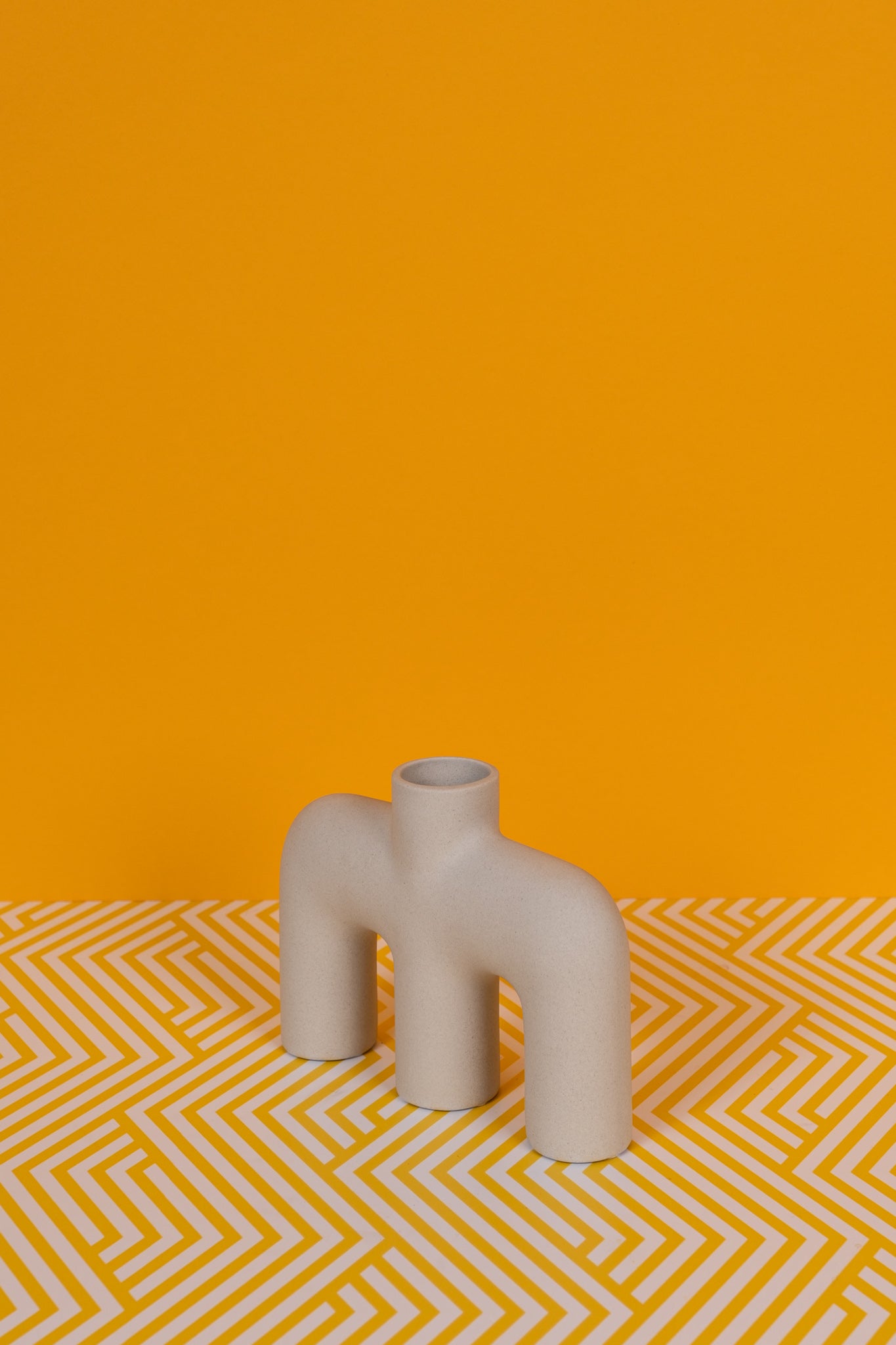 Althea Art Deco Ceramic Vase (18cm)