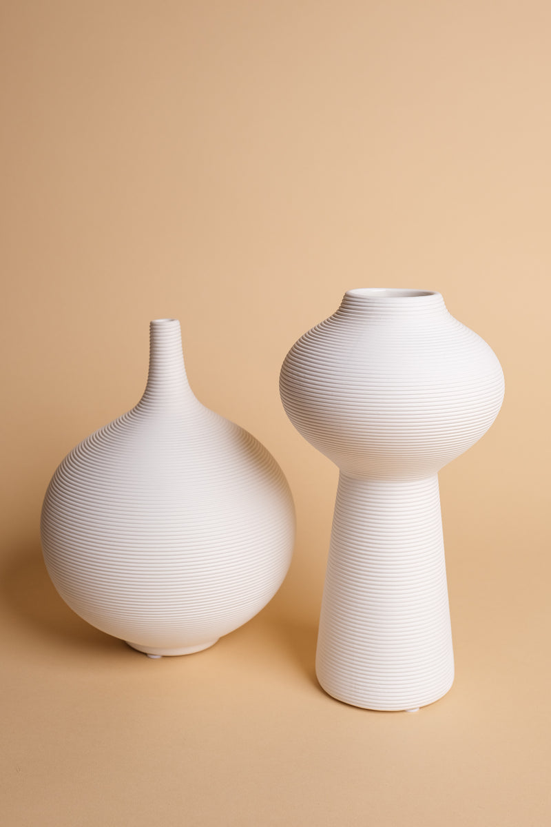Medium Bordeaux Ceramic Vase (19cm)