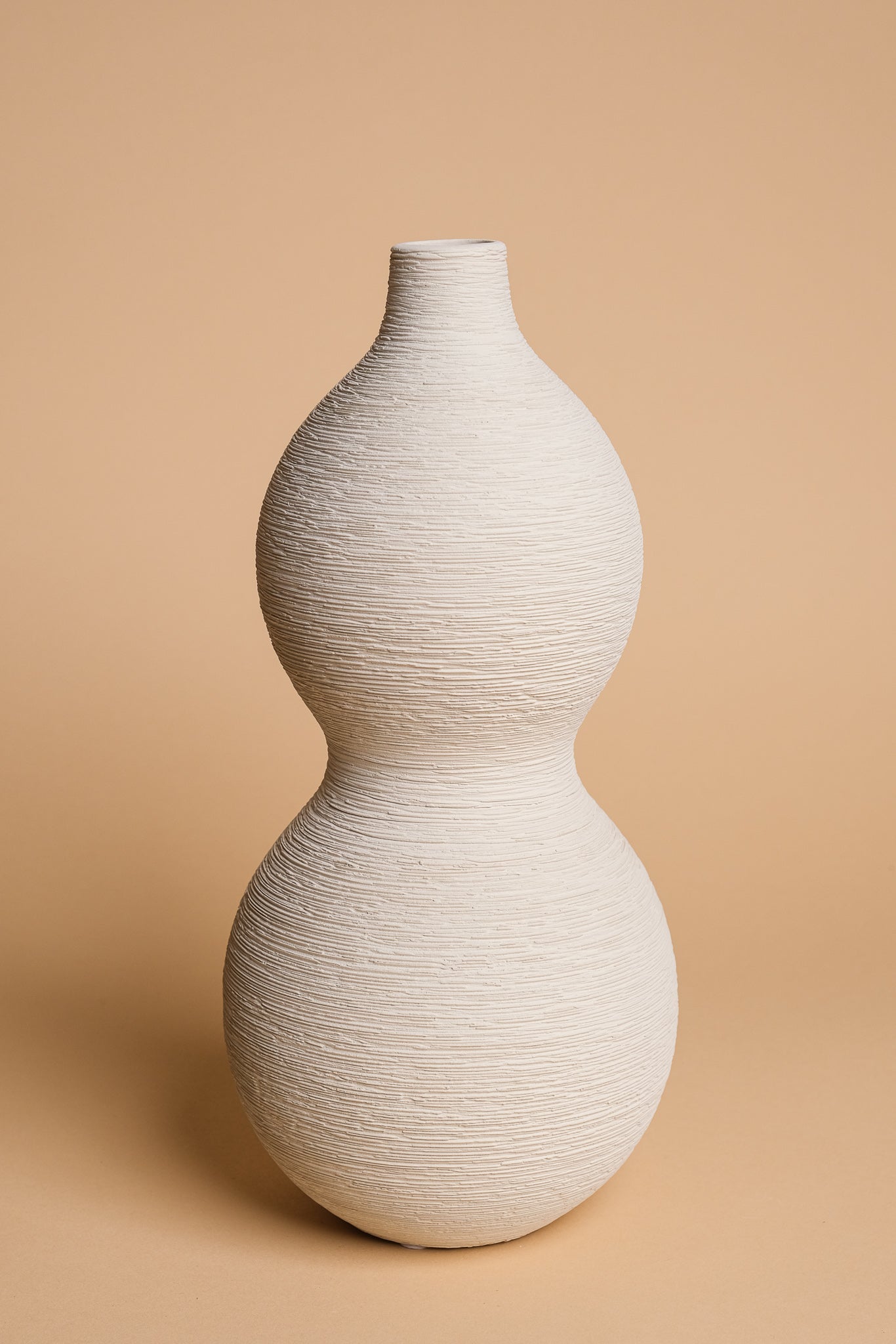 Sandy Shapely Versailles Ceramic Vase (28cm)
