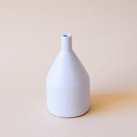 Palma Sleek Ceramic Vase (18cm)