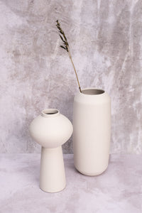 Mid-Century White Venice Ceramic Vase (25cm)
