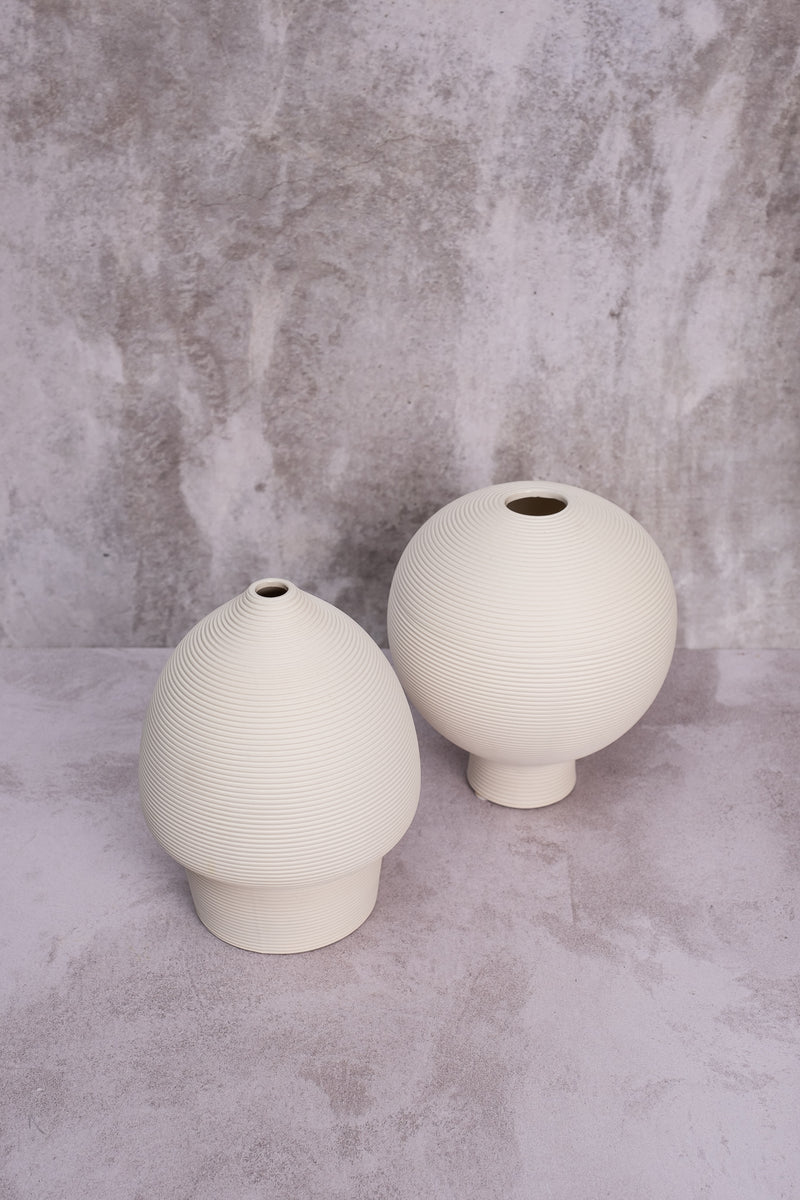 Tapered Champignon Ceramic Vase (16cm)