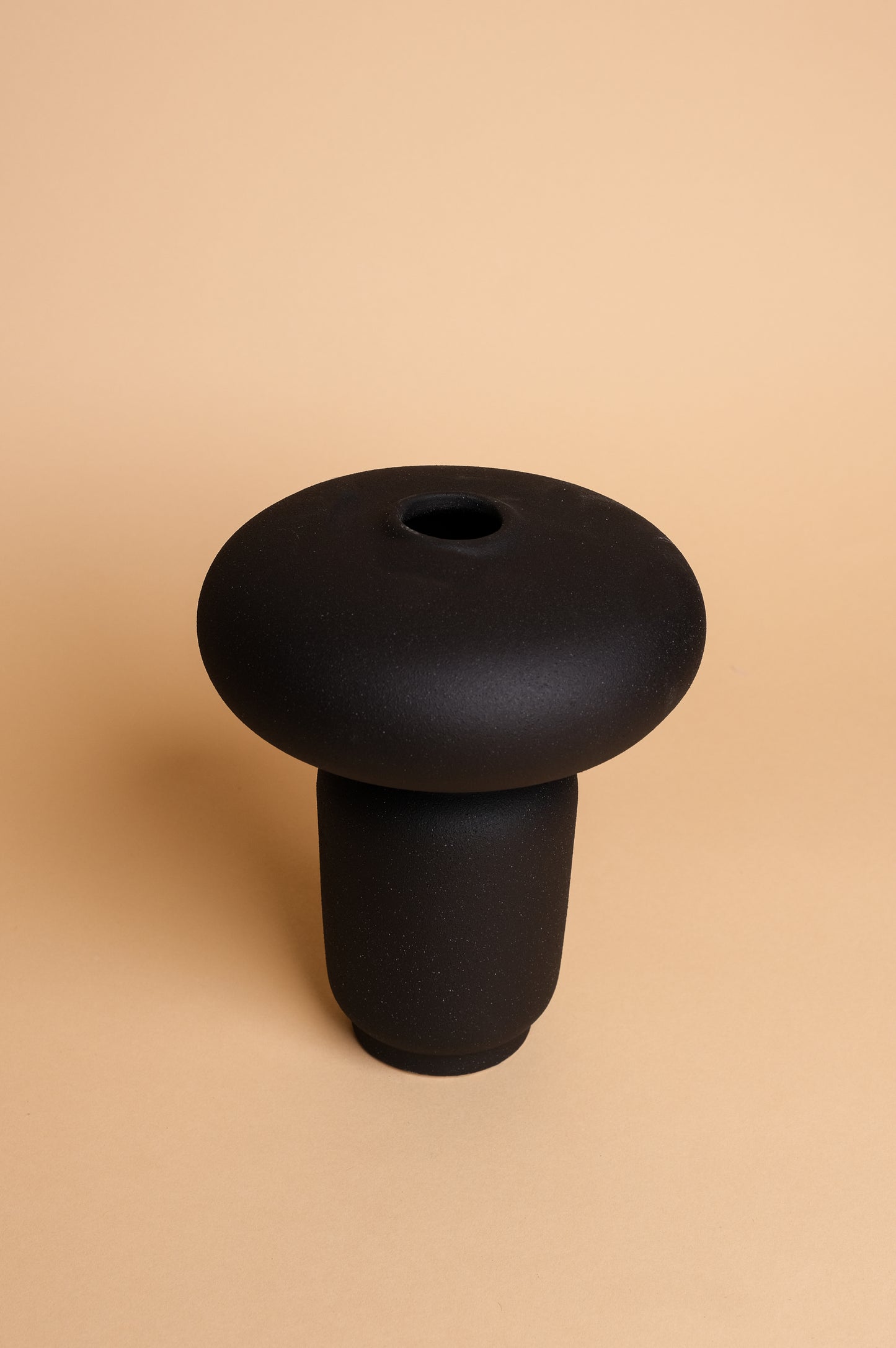 Black Nordic Ceramic Vase (18cm)